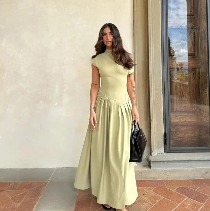 Robe Élégante  à Col Asymétrique – Taille Haute & Ourlet Plissé Chic pour Femme Chrétienne 2026